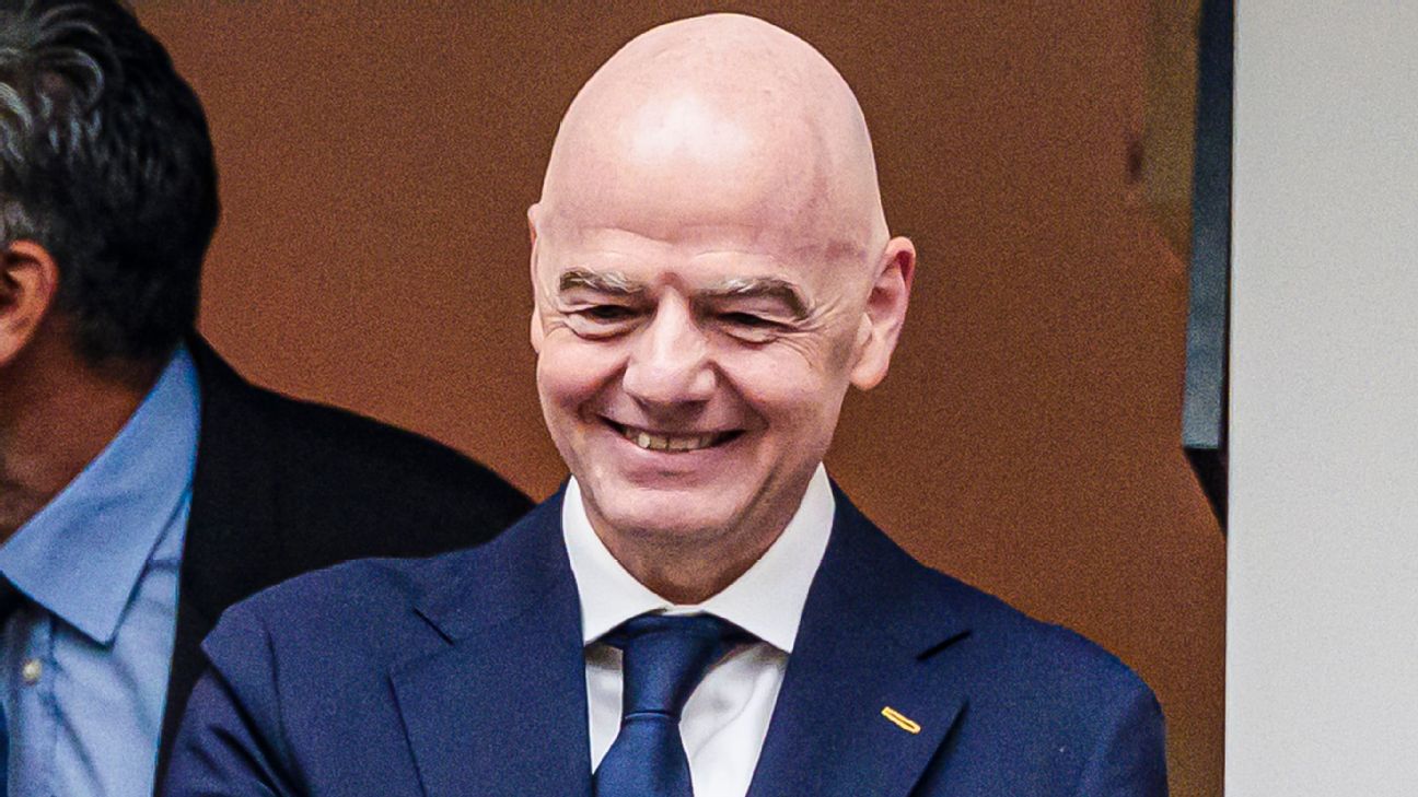因凡蒂诺无视劝阻现身加勒比青少年赛事 引发足坛关注